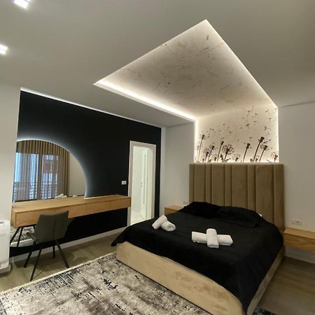 Riar Apartaments คอร์เชอ ภายนอก รูปภาพ