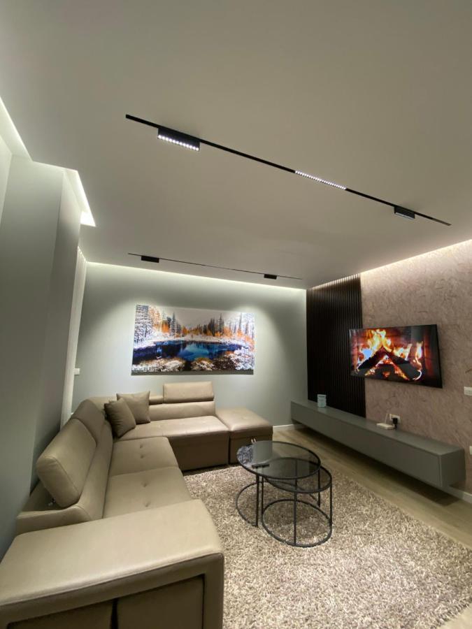 Riar Apartaments คอร์เชอ ภายนอก รูปภาพ
