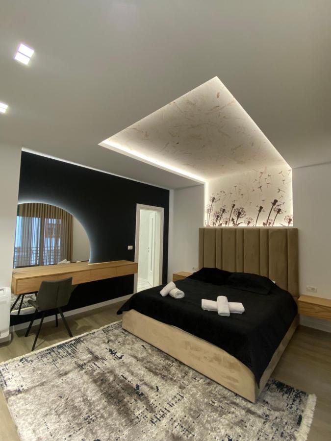 Riar Apartaments คอร์เชอ ภายนอก รูปภาพ