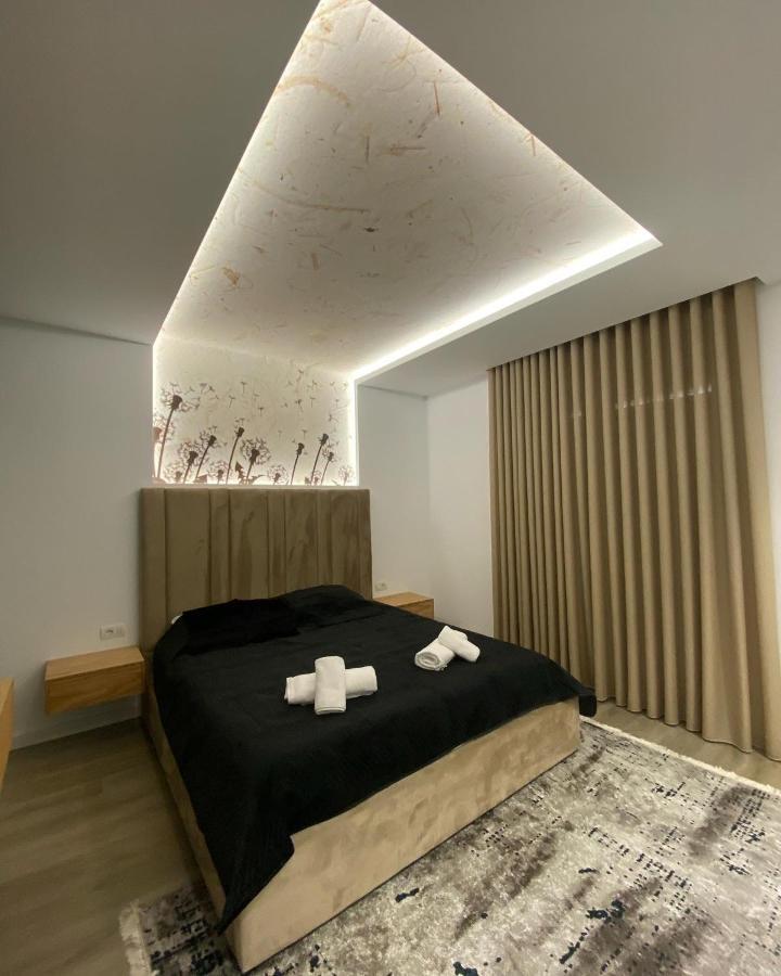 Riar Apartaments คอร์เชอ ภายนอก รูปภาพ