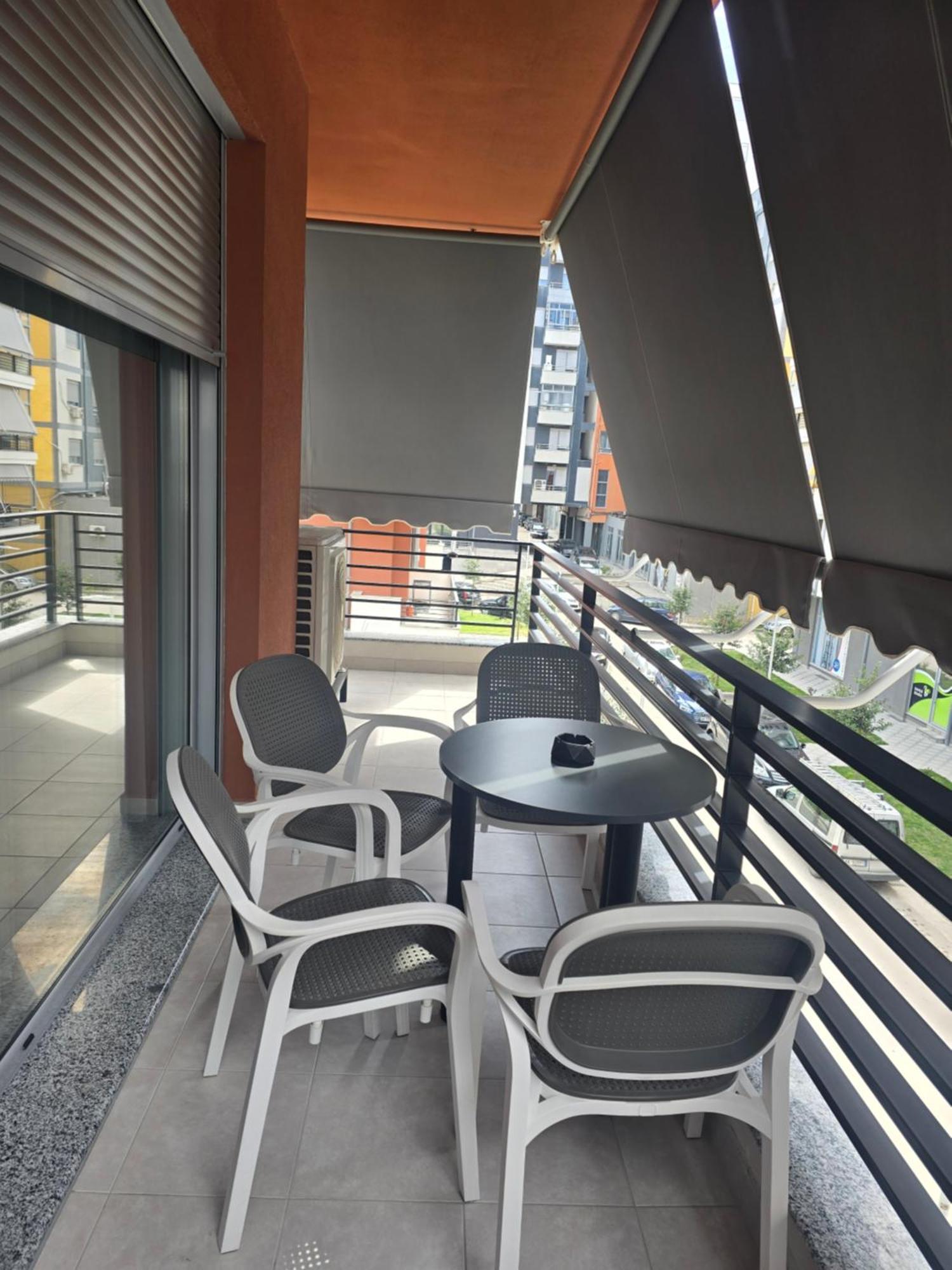 Riar Apartaments คอร์เชอ ภายนอก รูปภาพ